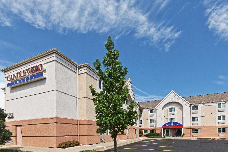 Sonesta Simply Suites Wichita Airport Exterior photo